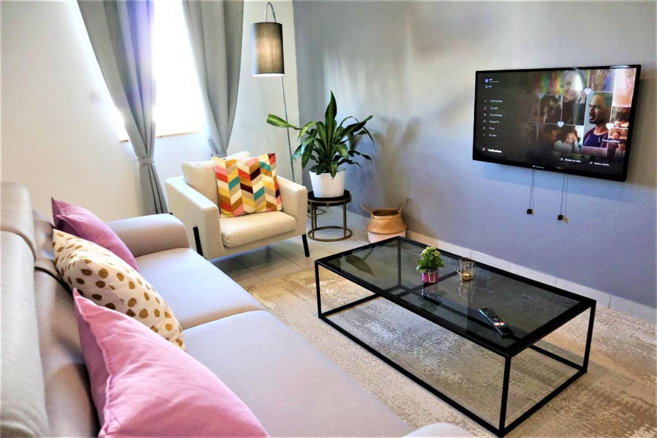 5 Mn Zenith Grande Halle Auvergne,Pied De Gergovie,Garage,Netflix Romagnat 외부 사진